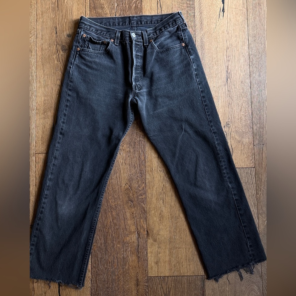 Vintage c. 2001 Levi’s 501 Made in USA Black Jeans W32 L32 Raw Hem